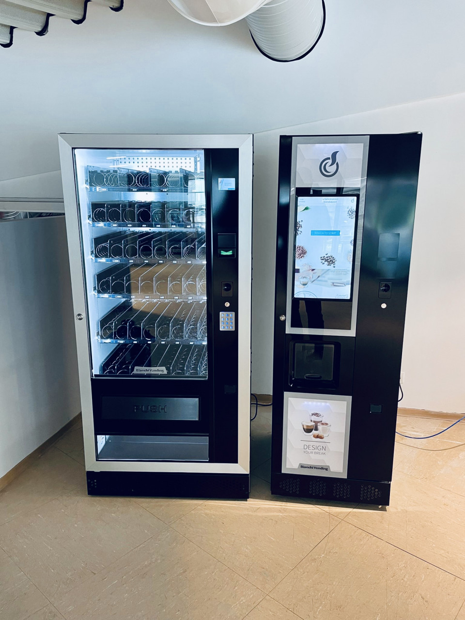 Kombiautomat QUBE by Flavura Vending Automaten: Snackautomat, Foodautomat,  Getränkeautomat, Verkaufsautomat, Warenautomat