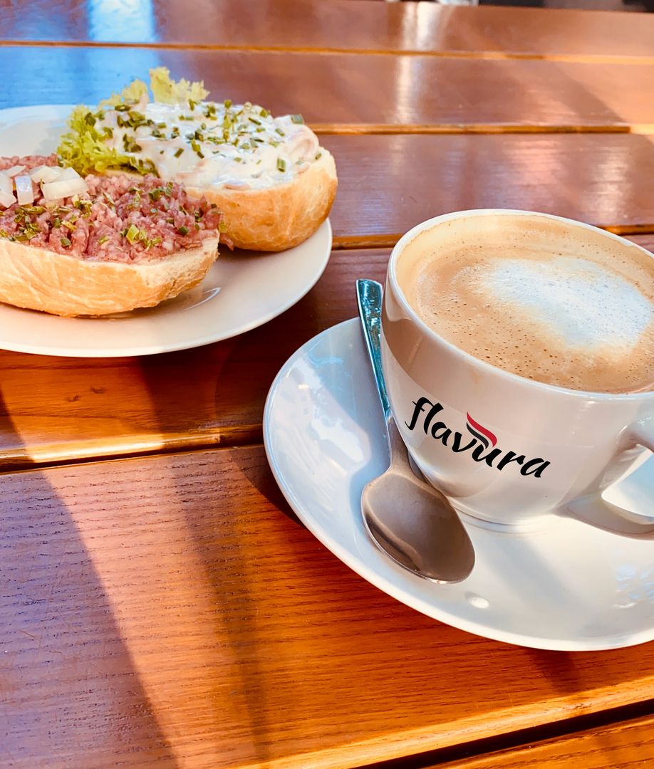 Flavura Kaffeetasse mit logo